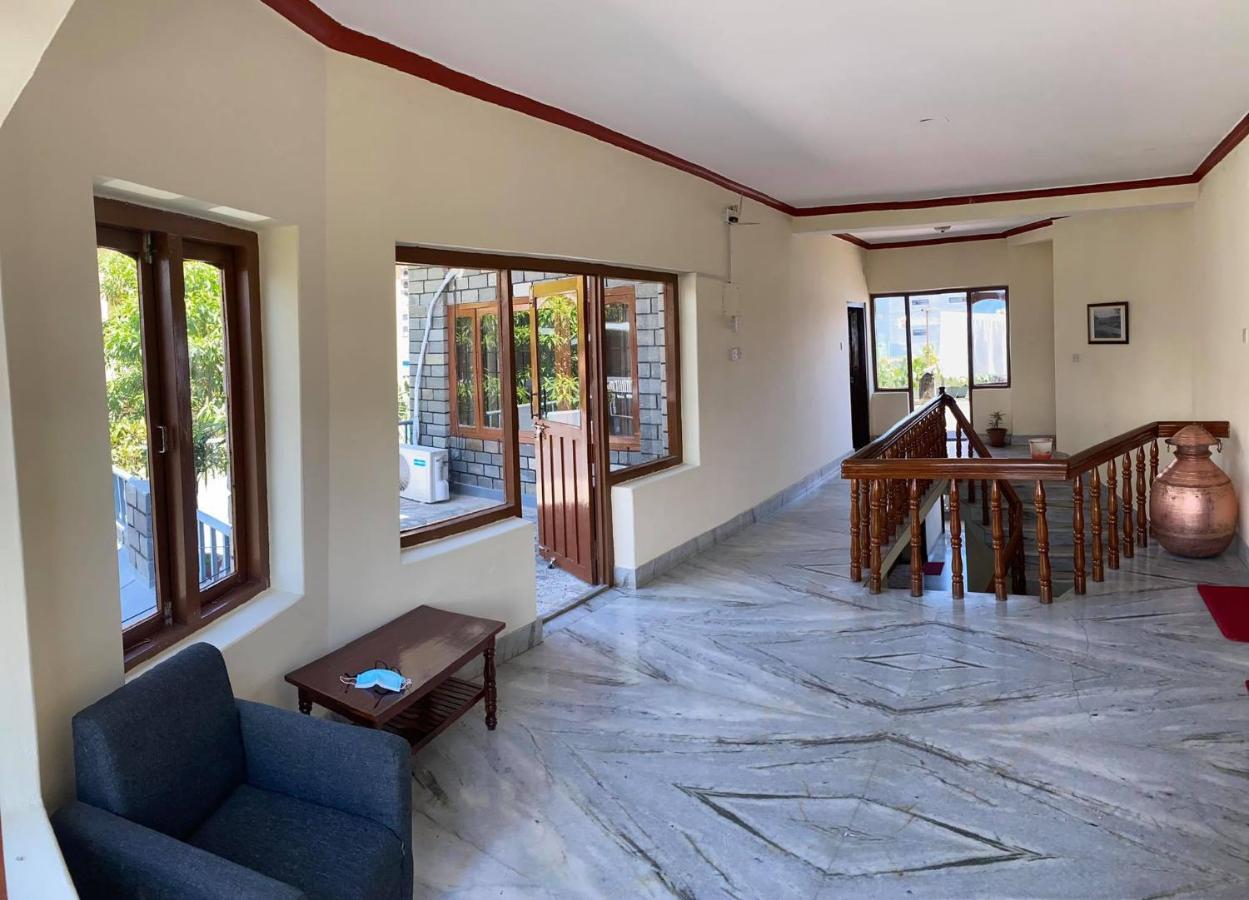 Hotel Blue Magnet Pokhara Exterior foto