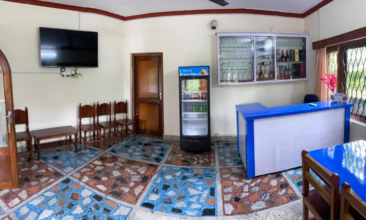 Hotel Blue Magnet Pokhara Exterior foto