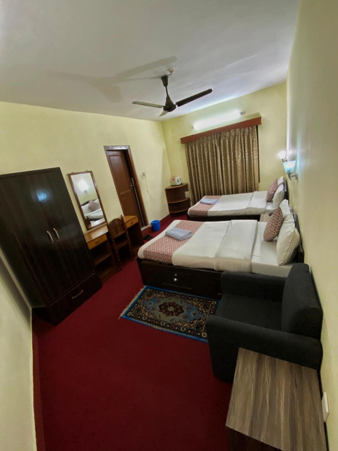 Hotel Blue Magnet Pokhara Exterior foto