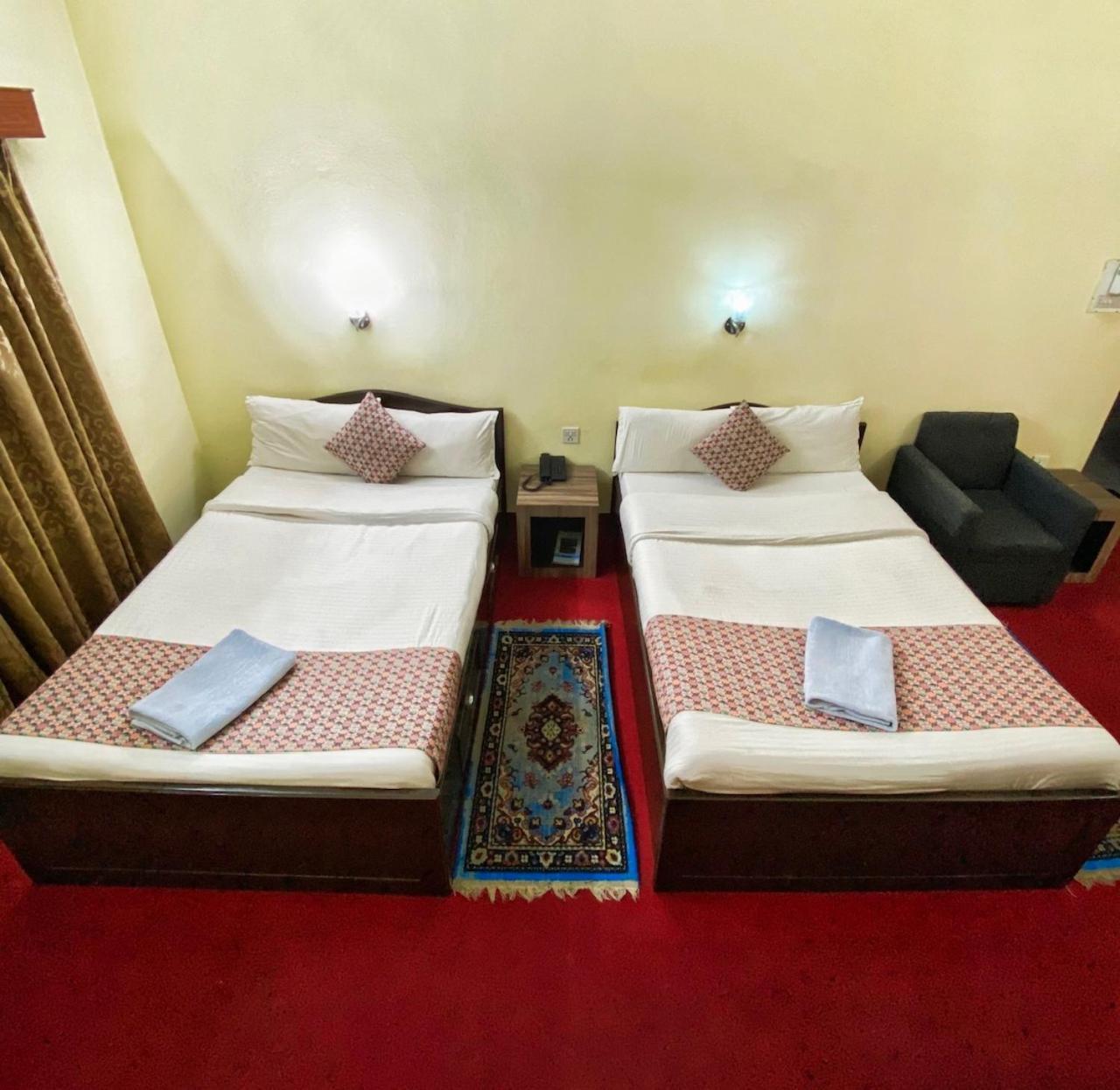 Hotel Blue Magnet Pokhara Exterior foto